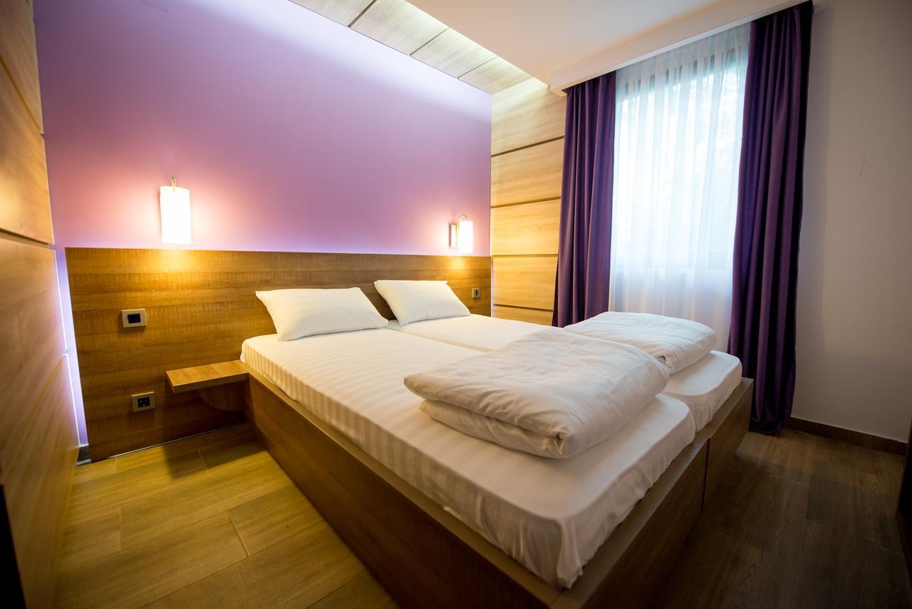 ملادينوفاتس Motel Jezero المظهر الخارجي الصورة